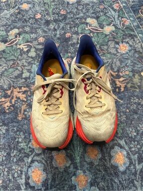 Hoka One One arahi 6 sneakers